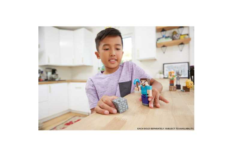 Minecraft Comic Maker Steve Figure Toy – Creative Play, Ages 6+, Swappable Faces | Wowcher