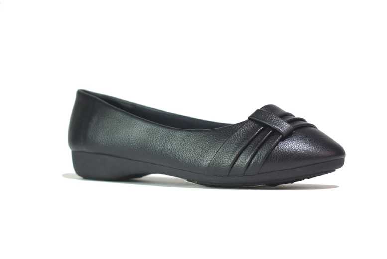 Black Women's Knit Ballet Flats - Breathable Slip-On Ballerina Shoes | Wowcher