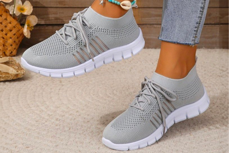 UK3 / LIGHT GREY: A Women's Lightweight Knitted Lace-Up Shoes | Wowcher