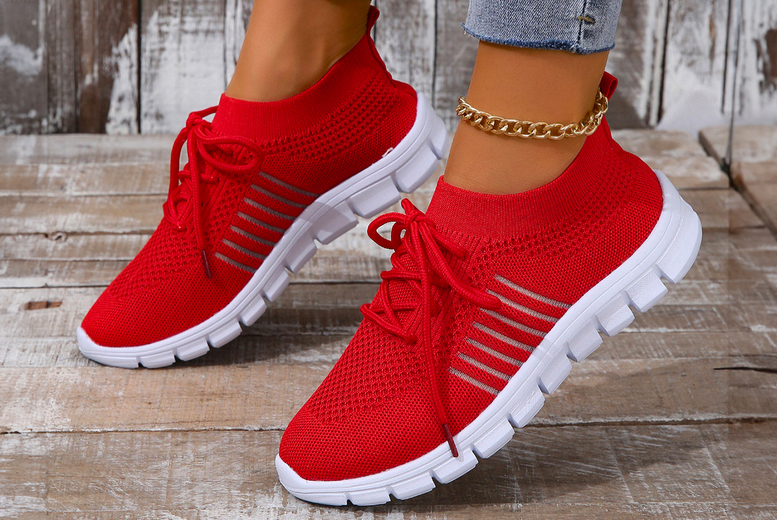 UK3 / RED: A Women's Lightweight Knitted Lace-Up Shoes | Wowcher