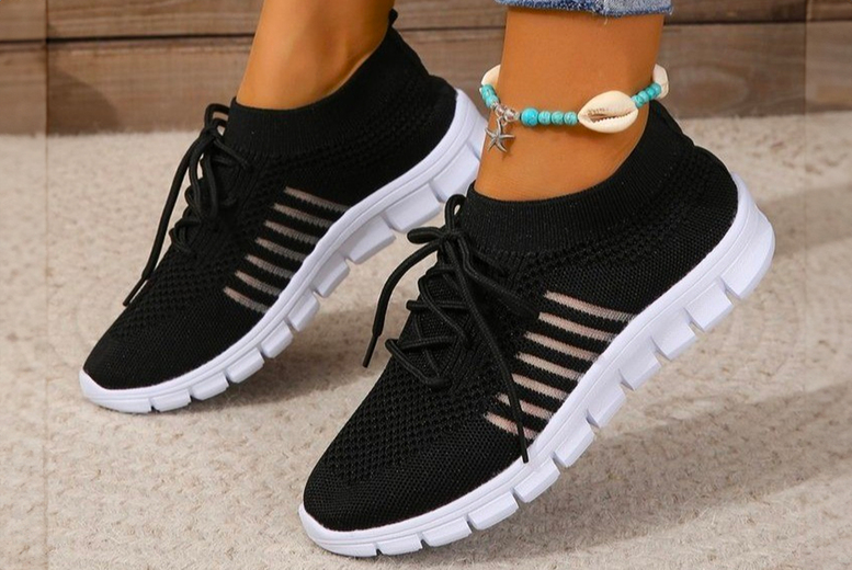 UK3 / BLACK: A Women's Lightweight Knitted Lace-Up Shoes | Wowcher