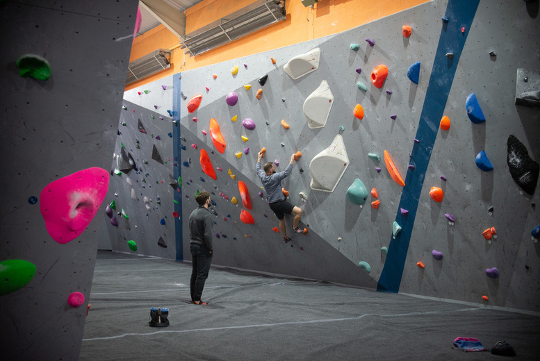 Rock Climbing Lesson & Day Pass for Kids (Ages 7+) – 3 Locations | Wowcher
