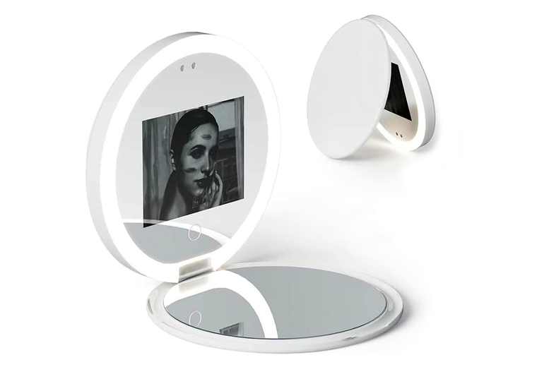 UV Magic Mirror with Sunscreen Coverage Check Camera | Wowcher