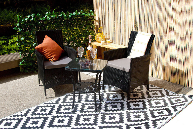 3-Piece Weather-Resistant Rattan Bistro Set – Modern Outdoor Dining 3-Piece Weather-Resistant Rattan Bistro Set – Modern Outdoor Dining