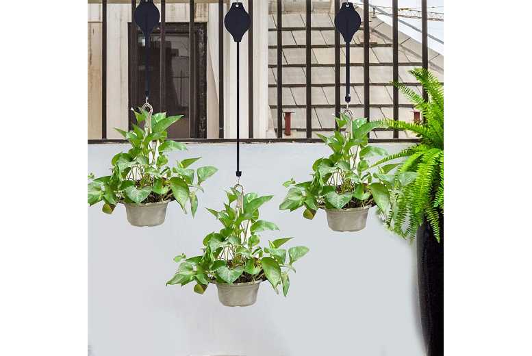 2Pcs Heavy Duty Retractable Hanging Plant Hooks – Adjustable & Weatherproof | Wowcher