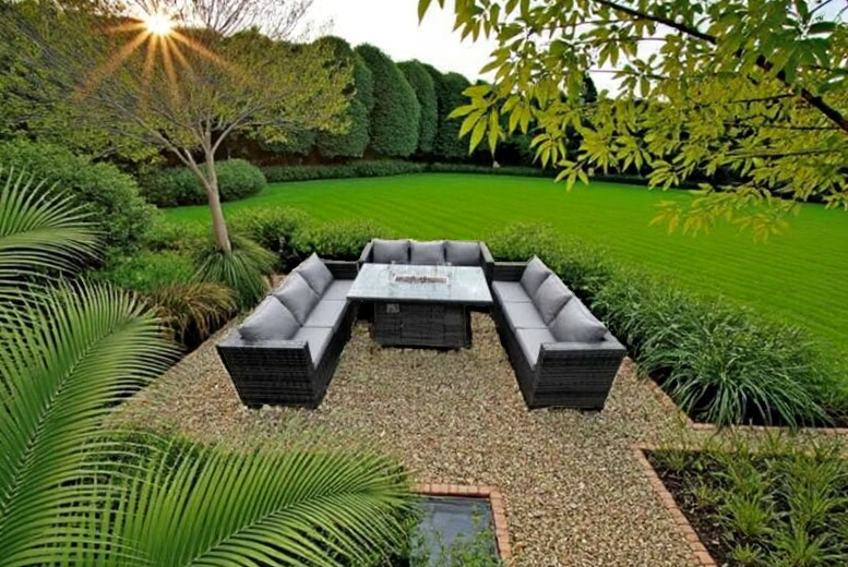 Luxurious 9-Seater Rattan Dining Set with Fire Pit Table | Wowcher Luxurious 9-Seater Rattan Dining Set with Fire Pit Table | Wowcher