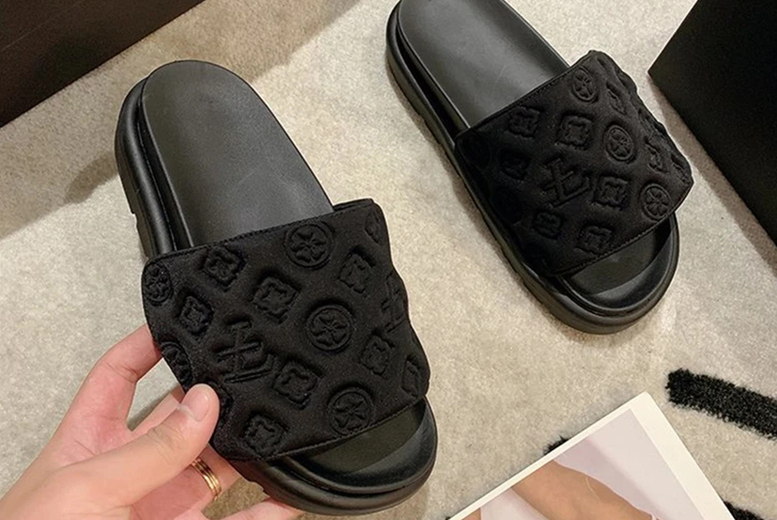 Black PRICE DROP! Designer  Women's Casual Slip-On Sandals - Breathable Memory Foam, Non-Slip, Lightweight | Wowcher