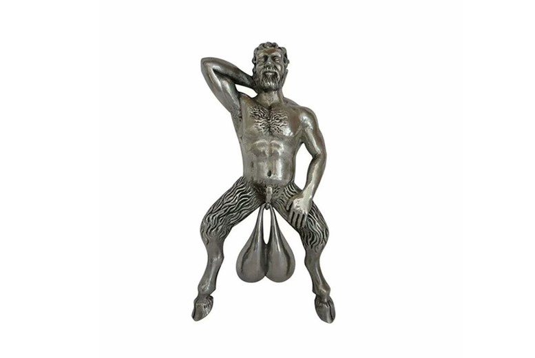 Comedic Resin Door Knocker – Weather-Resistant Novelty Home Decor, 16cm x 8cm, Quirky Gift | Wowcher