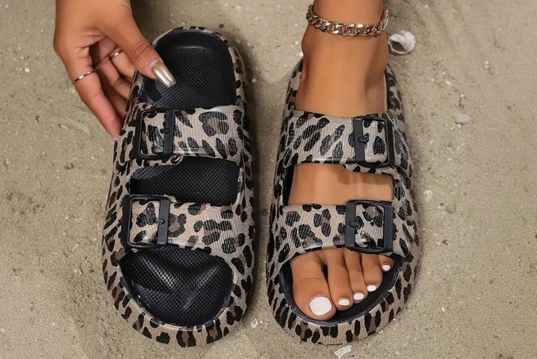 Black Women’s Leopard Print EVA Buckle Flip Flops – Casual Sandals in 5 Sizes & 2 Colours | Wowcher