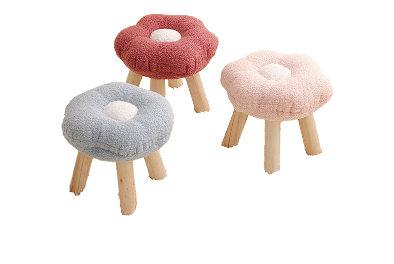 Stool with Flower-Shaped Seat in 7 Colours | Wowcher
