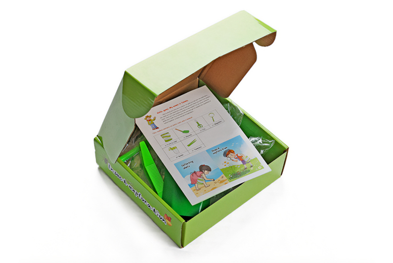 Children’s Outdoor Insect Catching Educational Toy Set – 3 Colour Options | Wowcher