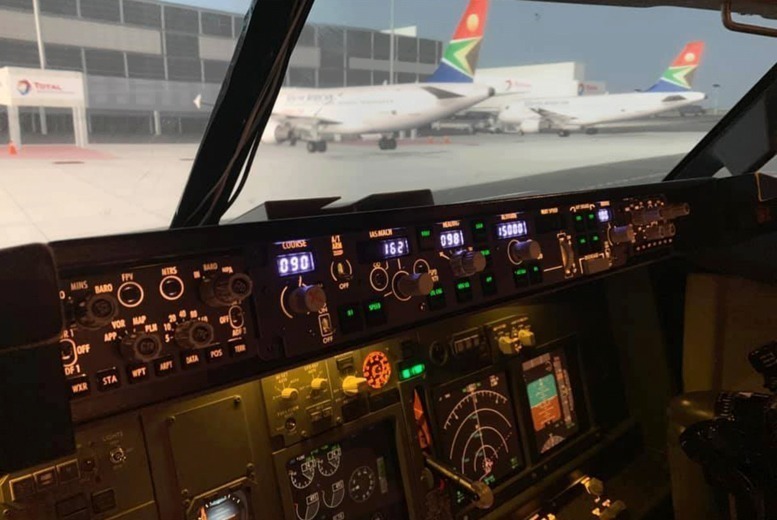 90-Minute Fear of Flying Simulator Experience at SimAir737 – Award-Winning Flight Simulation in Cheltenham (for 1 Person) | Wowcher