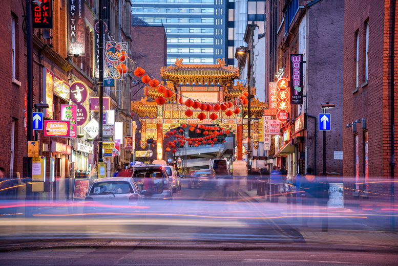 4* Leonardo Manchester Piccadilly: Breakfast & Prosecco for 2 – Central Hotel