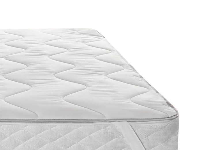 Self-Heating Thermal Mattress Topper - 5 Sizes | Wowcher