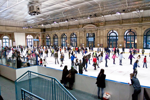 Ice Skating for 2 or 4 @ Alexandra Palace