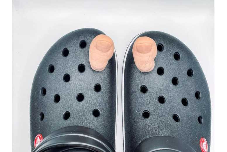 Unisex Black 4Pcs TPR Big Toe Shoe Charms – Fun Shoe Accessories for Crocs & Sandals | Wowcher Unisex Black 4Pcs TPR Big Toe Shoe Charms – Fun Shoe Accessories for Crocs & Sandals | Wowcher