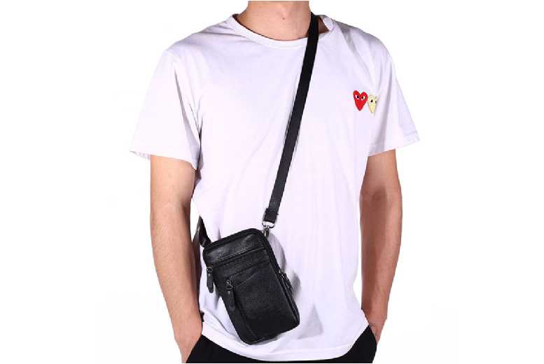 Black Stylish Men’s Crossbody Phone Pouch | Wowcher Black Stylish Men’s Crossbody Phone Pouch | Wowcher