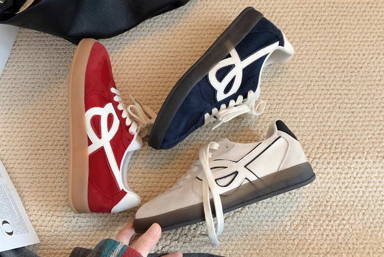 Unisex Blue Designer  Designer Casual Shoes – Breathable Comfort in 3 Colours | Wowcher