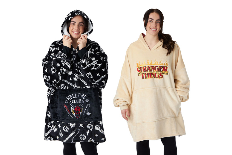 Unisex Black Stranger Things Oversized Blanket Hoodie – Lightweight Fleece Loungewear for Kids & Adults | Wowcher Unisex Black Stranger Things Oversized Blanket Hoodie – Lightweight Fleece Loungewear for Kids & Adults | Wowcher