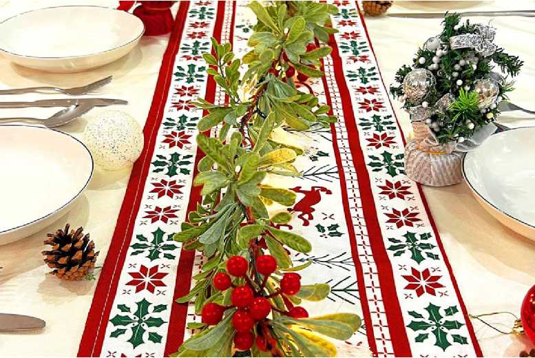 Battery-Operated Christmas Mistletoe Rattan String Lights – Pre-Lit Garland, 1.8m, Indoor/Outdoor Festive Decor | Wowcher