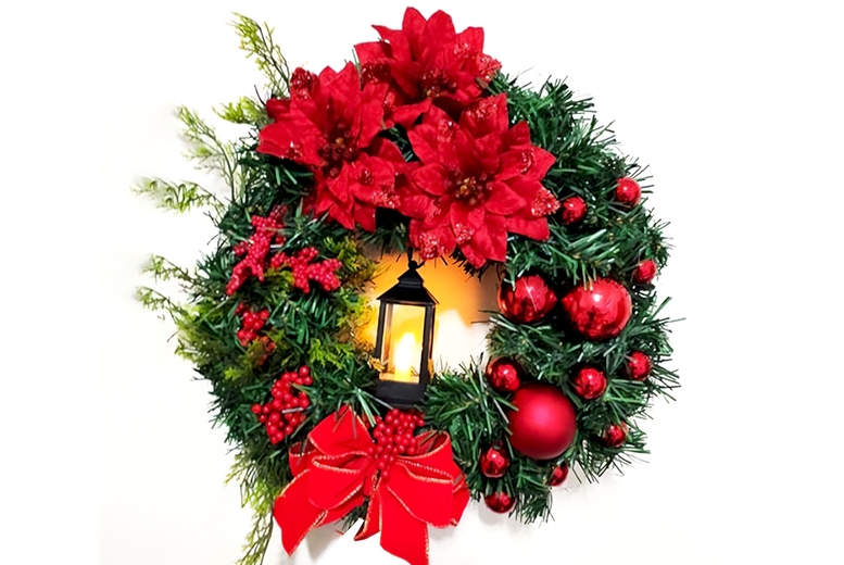 PRICE DROP! LED Christmas Wreath Garland – Pre-Lit Festive Door & Wall Decoration (Red or Gold) | Wowcher