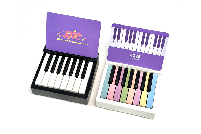 Pop-Star USB Piano Calendar Toy – Interactive Music Desk Gadget (Ages 8+, Battery-Operated, Creative Play) | Wowcher