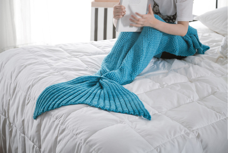 Unisex Blue Lightweight Hand-Crocheted Mermaid Tail Blanket – Breathable Summer Throw for Adults | Wowcher