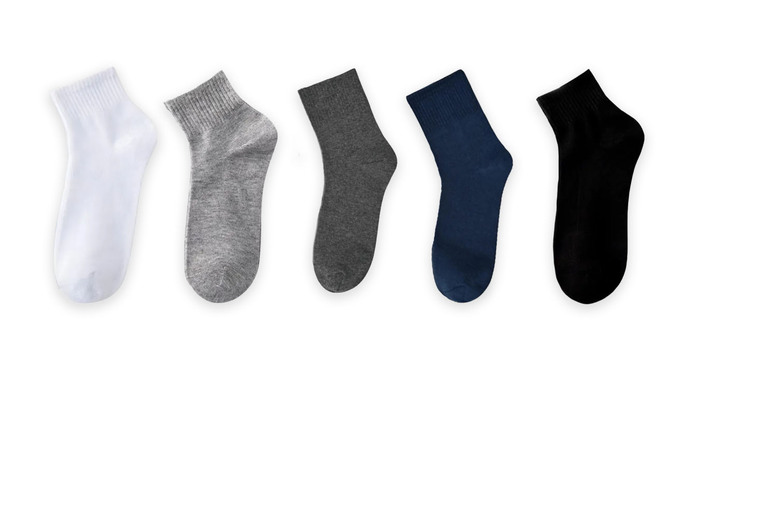 12 or 24 Pairs of Men’s Breathable Ankle Socks – Comfortable and Versatile | Wowcher