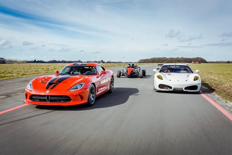 1 Hour Stunt Pro Driving Experience – 8 Laps at Drift Limits London (Hemel Hempstead) | Wowcher