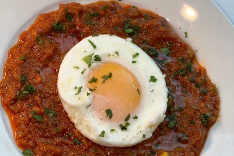 Mezze Platter with a Glass of Wine for Two at Janan Restaurant & Bar | Wowcher