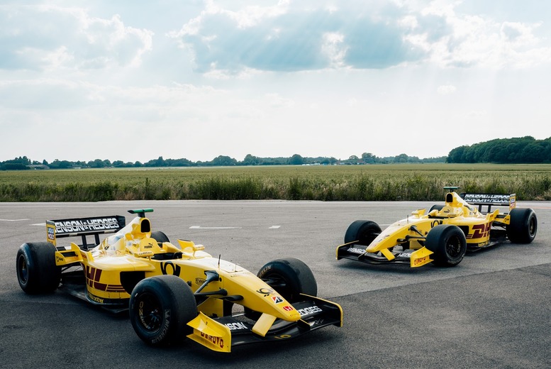 Formula 1 Driving Experience – Jordan EJ12 at Bovingdon Airfield (Drift Limits) – 1 Historic F1 Car – 1 Location | Wowcher