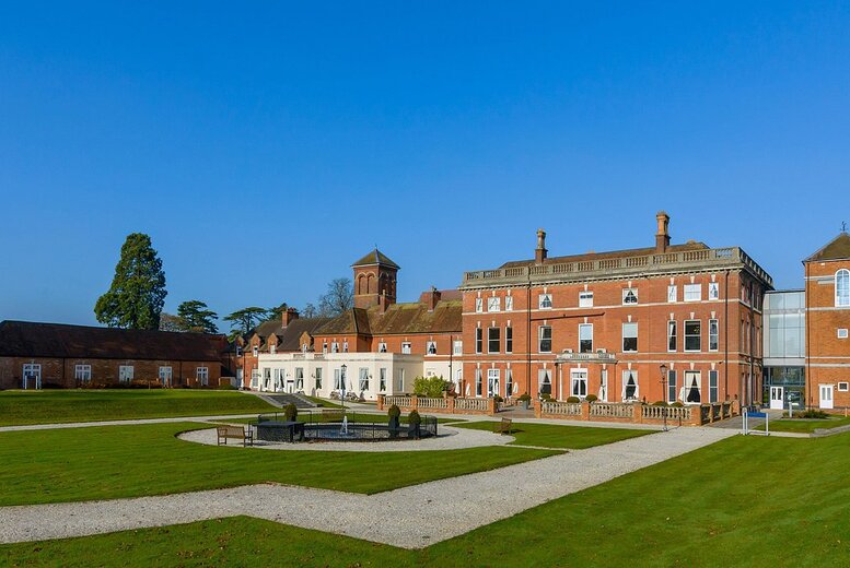 4* Hampshire Break & Bombay Sapphire Distillery Tour & Complimentary Drink 4* Hampshire Break & Bombay Sapphire Distillery Tour & Complimentary Drink