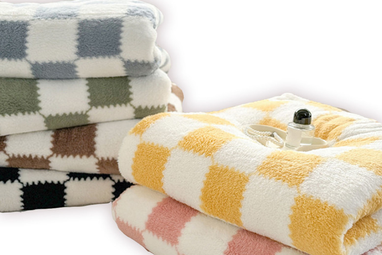 Flannel Home Blanket - 5 Sizes, 6 Colours! | Wowcher