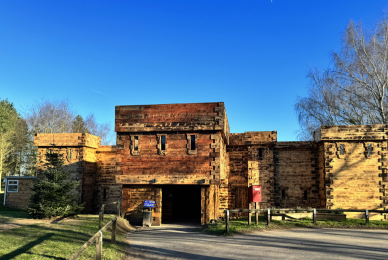 Sherwood Castle Luxury Lodge Break with Private Hot Tub for 4 or 6 People – Includes Prosecco & Chocolates – School Holiday Availability! | Wowcher Sherwood Castle Luxury Lodge Break with Private Hot Tub for 4 or 6 People – Includes Prosecco & Chocolates – School Holiday Availability! | Wowcher