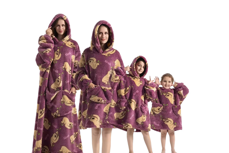 Unisex Black Oversized Lightweight Family Hoodie – Breathable, Reversible, All-Season Loungewear | Wowcher Unisex Black Oversized Lightweight Family Hoodie – Breathable, Reversible, All-Season Loungewear | Wowcher