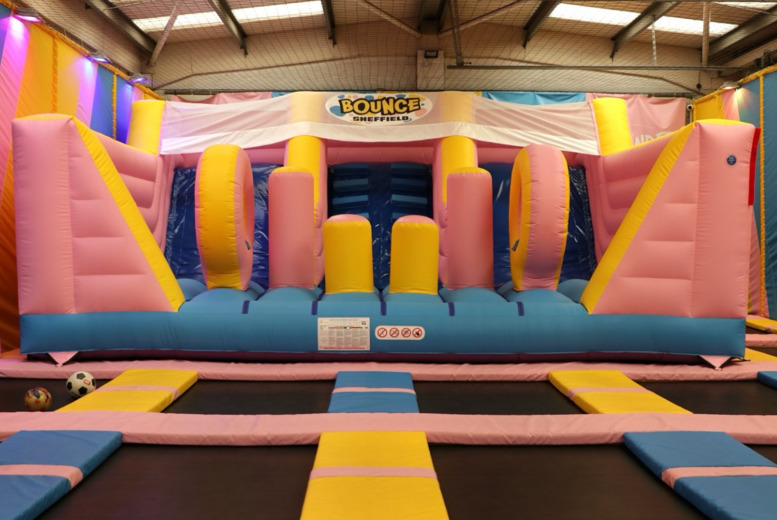 1-Hour Inflatable & Trampoline Park Session for 1-4 People at Bounce Sheffield – Includes Slides, Obstacles & Tag and Run Game | Wowcher