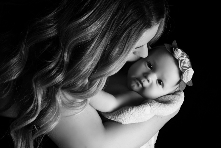 Mother and Daughter Photoshoot – Bcaptured Photography – Leek | Wowcher