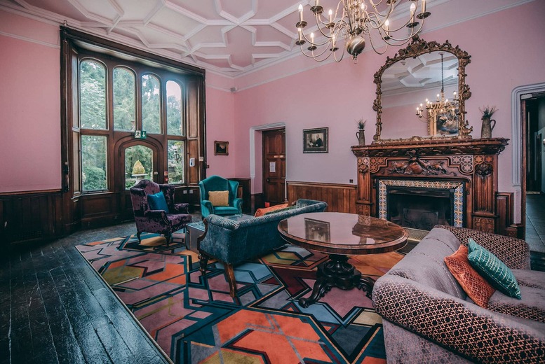4* Ruthin Castle Hotel Stay for 2 – North Wales Getaway with Dining & Spa 4* Ruthin Castle Hotel Stay for 2 – North Wales Getaway with Dining & Spa