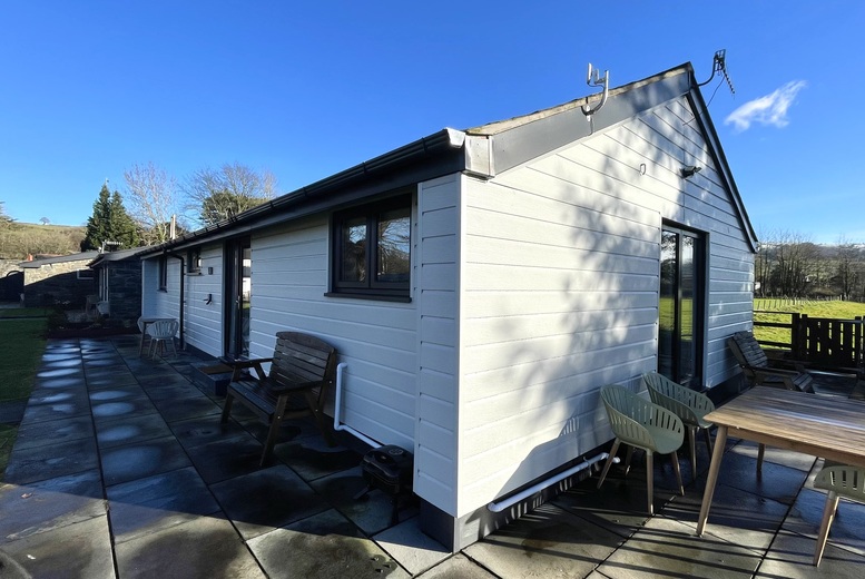 Luxury Snowdonia Lodge Stay for up to 6 People – 2 to 7 Nights at RWST Holiday Lodges | Wowcher