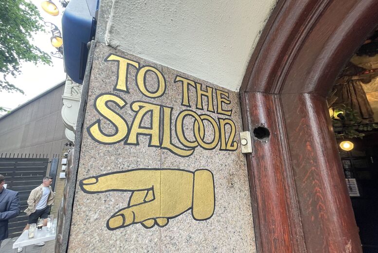 London Historic Pub Tour for One - 2.5-Hour Guided Walking Experience with Brit Icon Tours | Wowcher