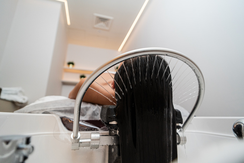 5* Courthouse Spa Day: Japanese Head Spa Treatment, Spa Access, Prosecco & £10 Voucher - Shoreditch | Wowcher