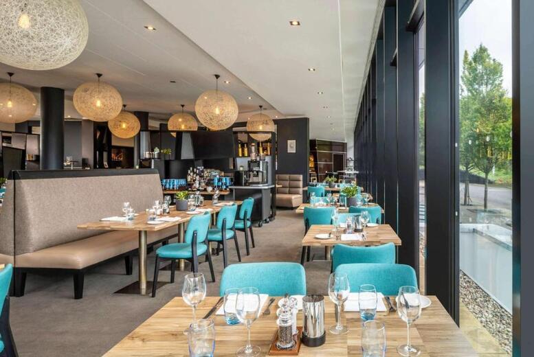 4* Spa Day for 2 with Spa Access, Two-Course Lunch & Prosecco – Novotel Edinburgh Park | Wowcher