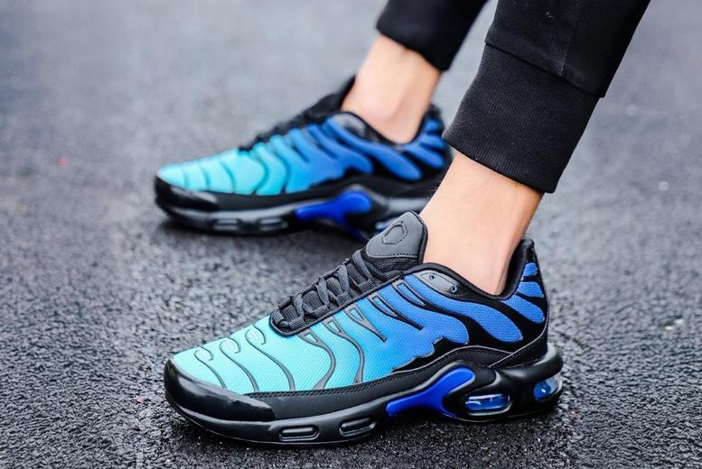 Black Nike Air  Men’s Mesh Running Trainers – Lightweight, Breathable, Sporty, 9 Colours, 11 Sizes | Wowcher