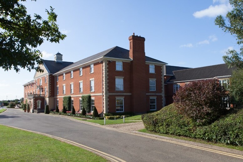 4* Luxury Whittlebury Hall Hotel Stay For 2 : 3-Course Dinner, Leisure Club Access & Prosecco! | Wowcher 4* Luxury Whittlebury Hall Hotel Stay For 2 : 3-Course Dinner, Leisure Club Access & Prosecco! | Wowcher