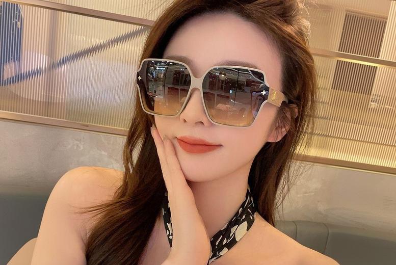 Unisex LV- Oversized Square Frame Sunglasses, Pink | Wowcher