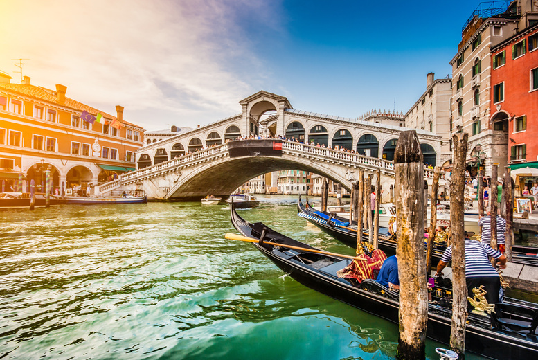 Award Winning Venice, Florence & Lake Garda City Break with Return Flights | Wowcher