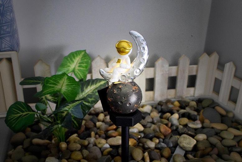 Solar LED Space-Themed Garden Stake Light – Weatherproof Outdoor Path Lighting | Wowcher