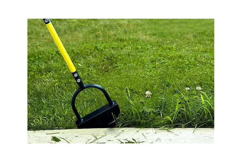 Heavy-Duty Half Moon Saw-Tooth Lawn Edger Tool with Ergonomic T-Grip – Powder-Coated Steel Blade, 99cm Handle | Wowcher