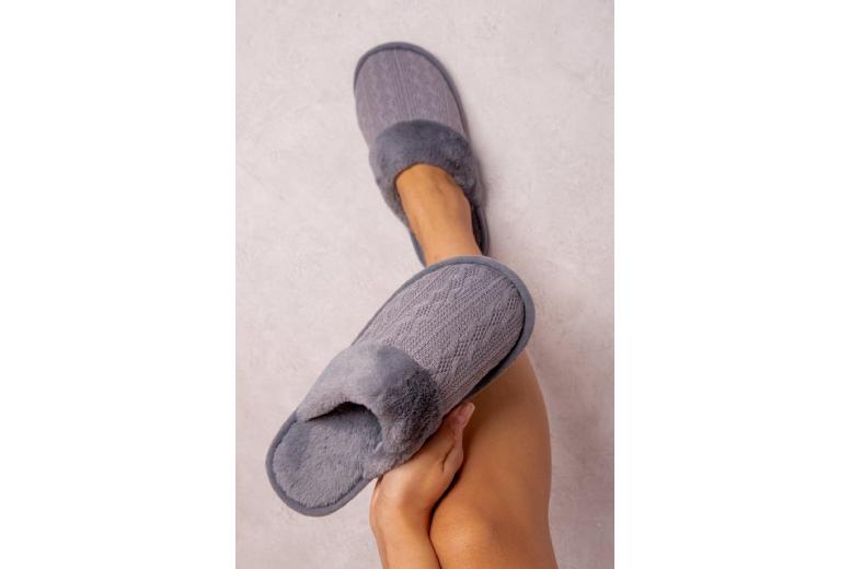Black Women’s Knitted Slip-On Faux Fur Lined Slippers – Fluffy Indoor Comfort Shoes | Wowcher