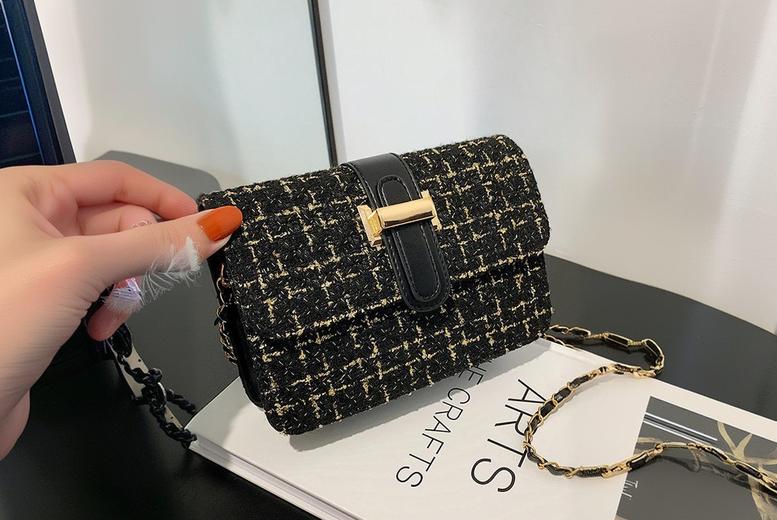 Unisex Messenger Style Wool-Effect Crossbody Handbag – Adjustable Strap, Black or White | Wowcher